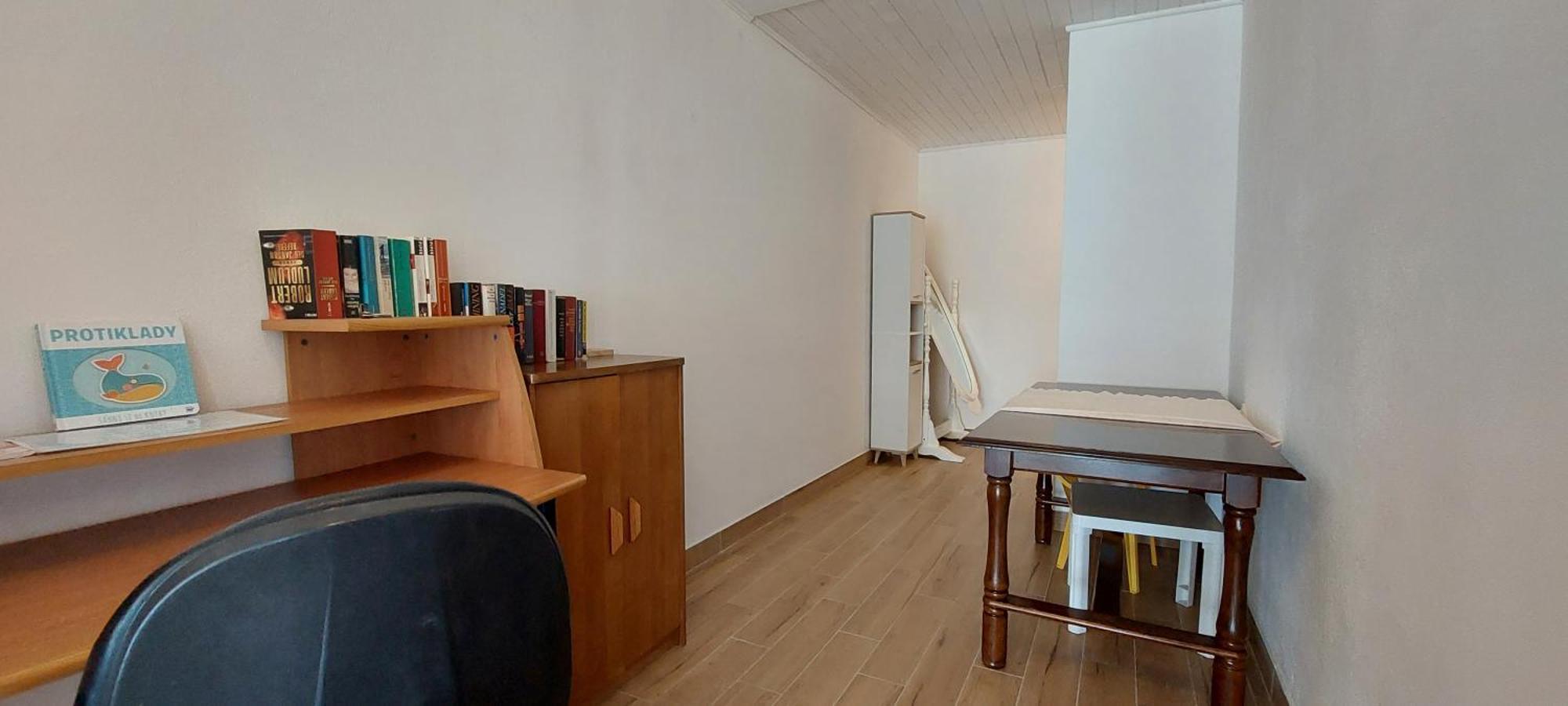 Figaro Sa Dva Tusa I 2x Wc Apartment Kastela